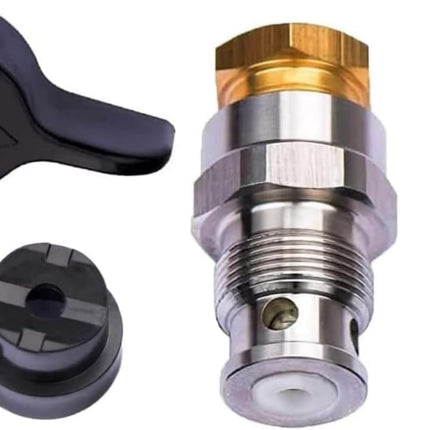 Airless sprayer prime valve